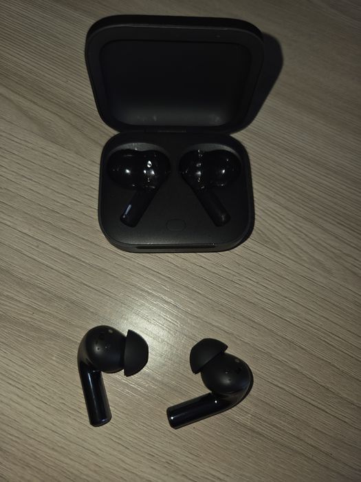 Продам беспроводные наушники ONE PLUS 3