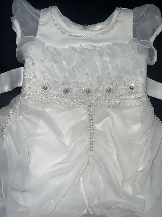 Платье белое нарядное на девочку 7-8 лет