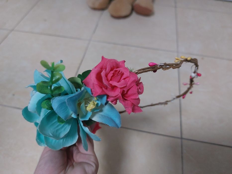 Ободок цветочный венок