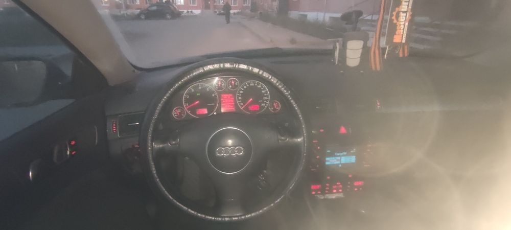 Продам Ауди а6 с5 2001год 3.0