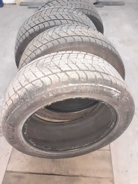 Продам резину 285/50/20