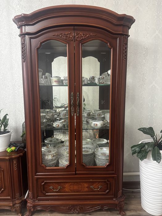 Сервант б/у