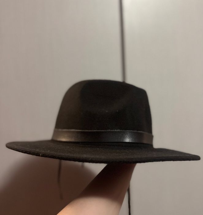 Шапка Fedora в черен цвят