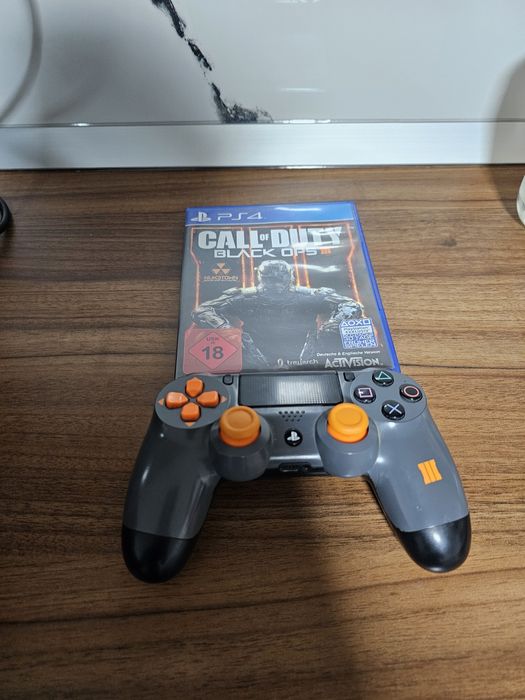 Pachet PlayStation 4 Slim de vânzare