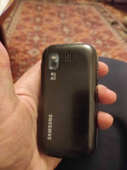 Сотовый телефон Samsung GT-B5722