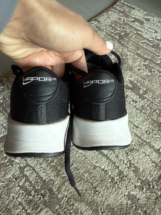 Дамски маратонки Nike