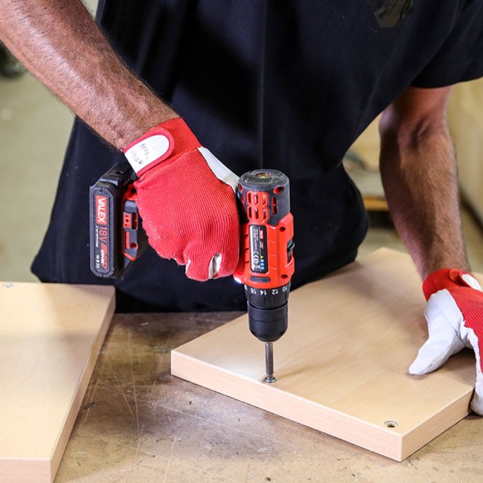 - 30% на акумулаторни машини VALEX захранвани с 18V Li-ion батерия