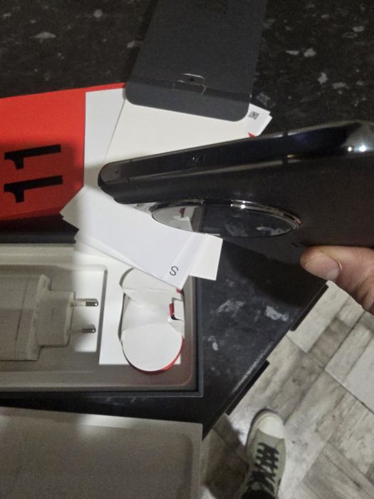 Oneplus 11 model top 16/256