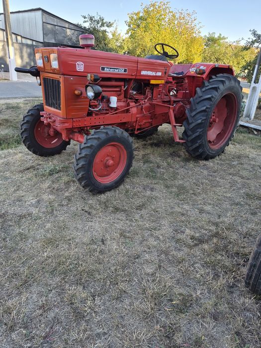 Tractor universal 650