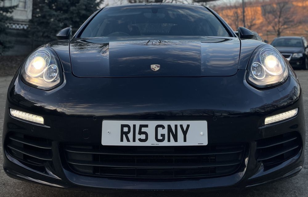 Porsche Panamera - Face•Lift - 2014 - 3.0 Diesel V6 - 300 CP -