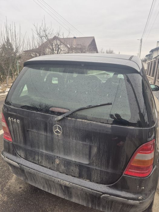 Mercedes clasa  a 140