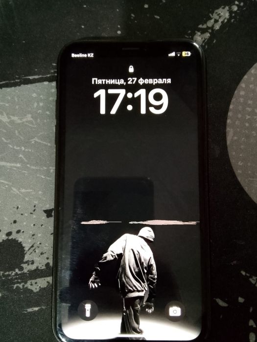 Продам Iphone Xr