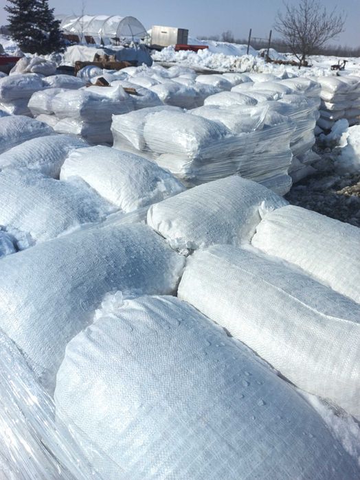 Praf din marmura concasata si piatra marmura ornamentala