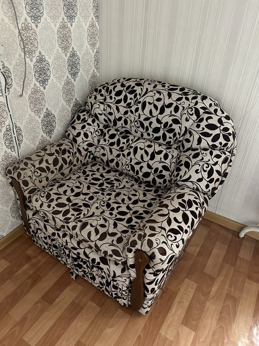 Продам раскладные кресла 2шт