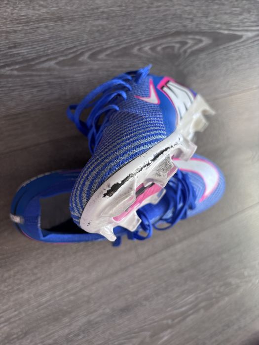 Футболни бутонки Nike