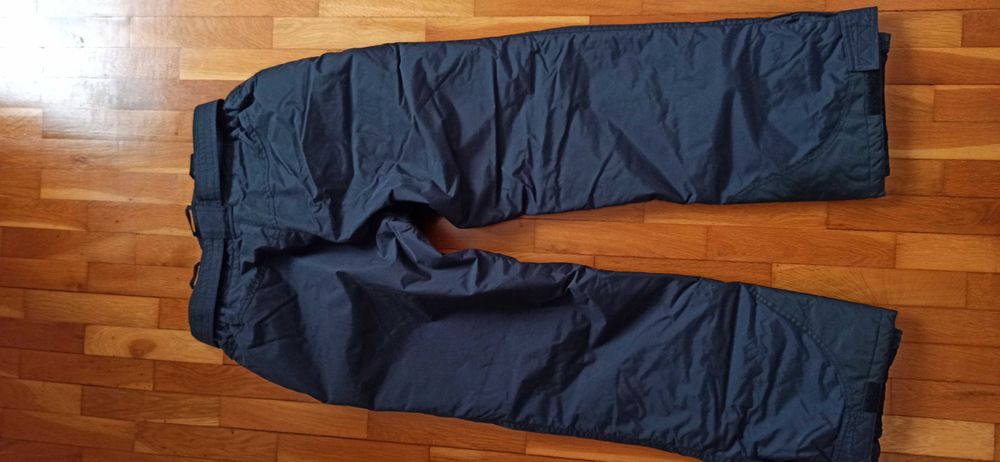 НОВ дамски ски панталон Quechua, р-р L-XL (F46)