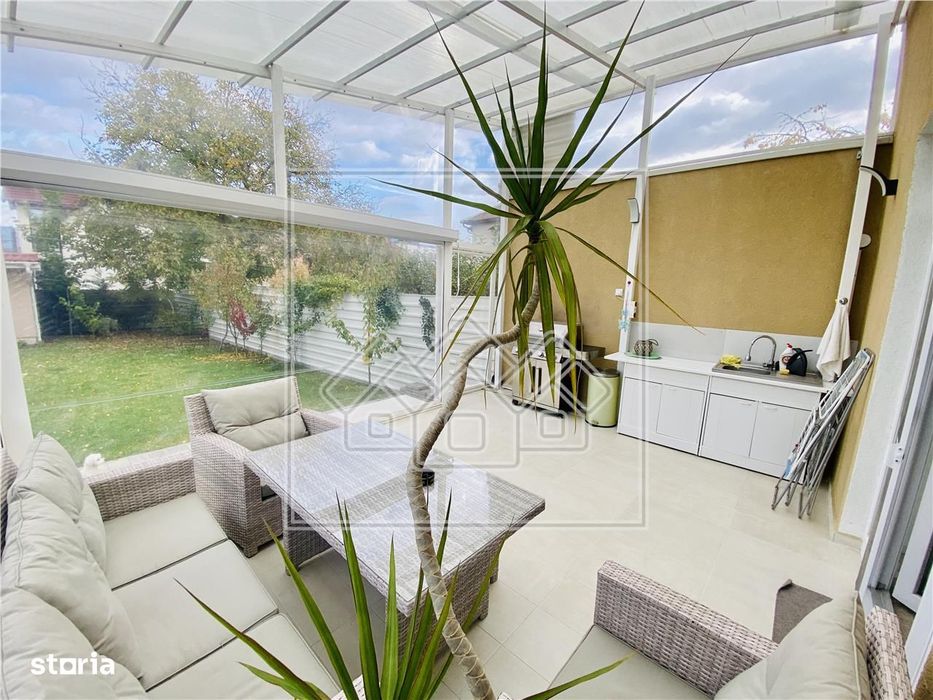 Casa tip duplex, 200 mp utili, situata in zona Calea Dumbravii