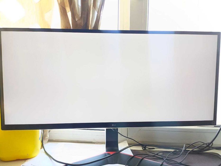 Монитор 34" LG UM69G 75ГЦ UWHD 2560x1080 IPS 1мс