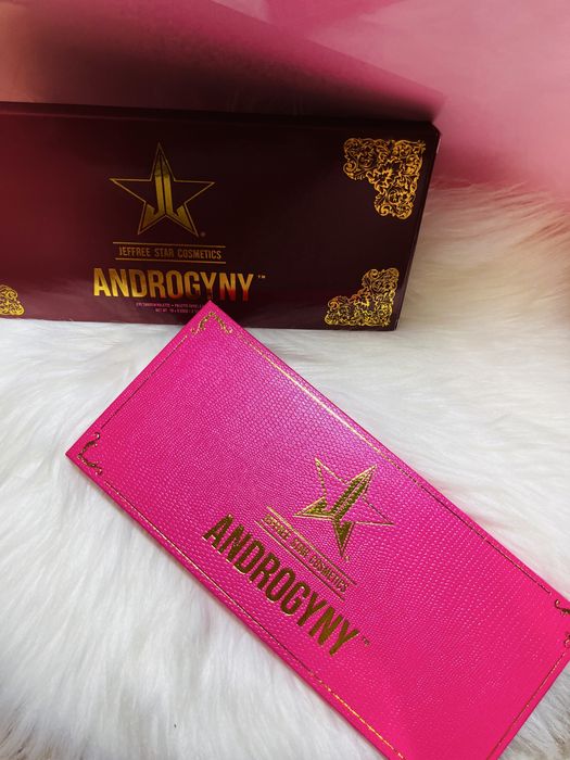 Palete/truse make-up huda beauty/fabbla/too faced