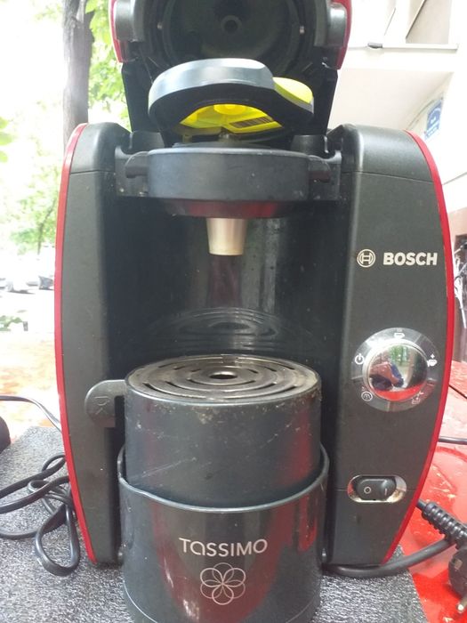 Expressor cafea BOSCH  - Tassimo  + AVEC  mixer spumă lapte