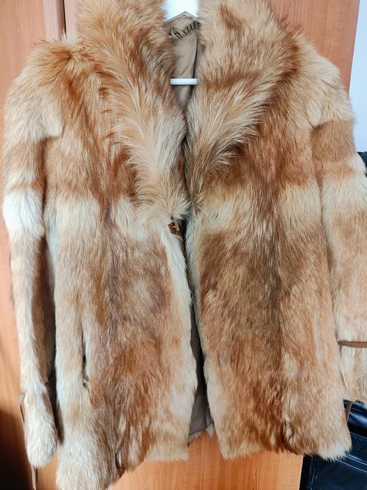 Haine din blană naturală de vulpe
