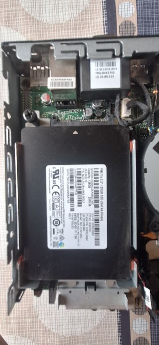 Mini pc lenovo  think center m715q ci raizen  5 pro