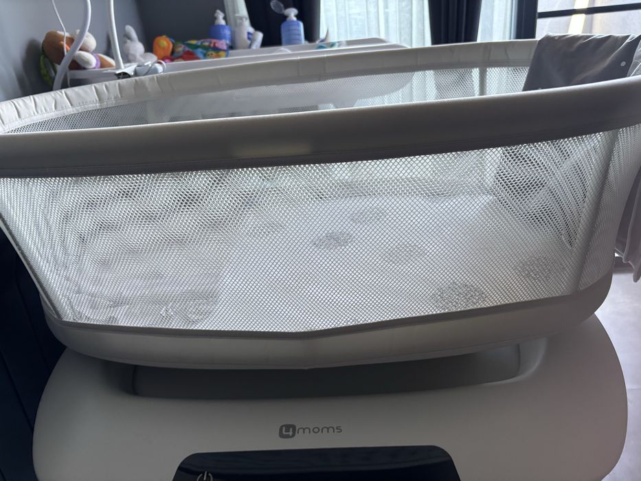 Бебешко кошче-люлка 4 moms