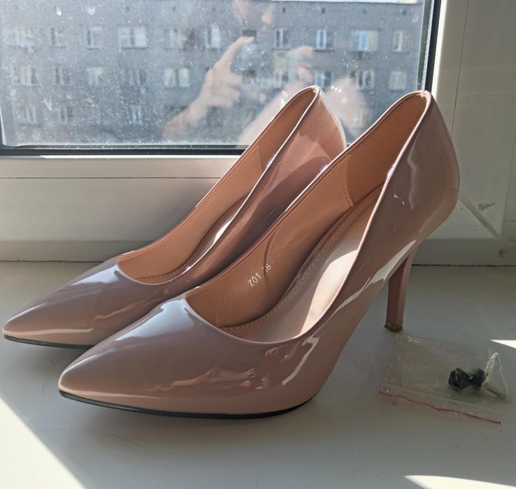 Продаётся вечернее платье