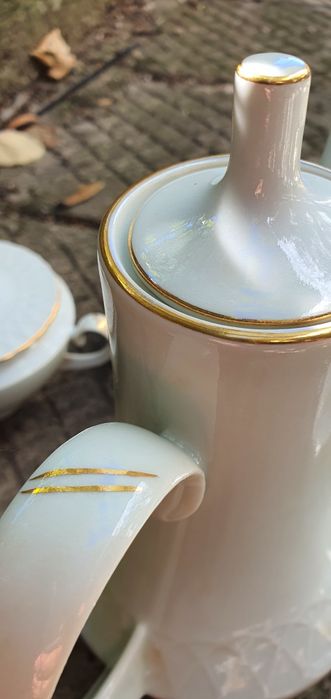 Порцеланови сервизи за чай и кафе