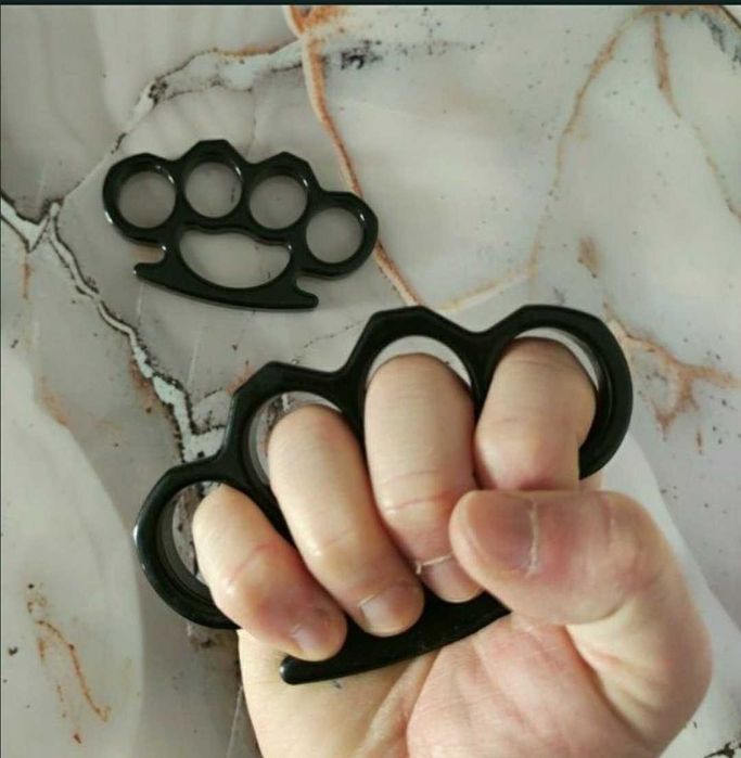 Box Pumn negru , otel