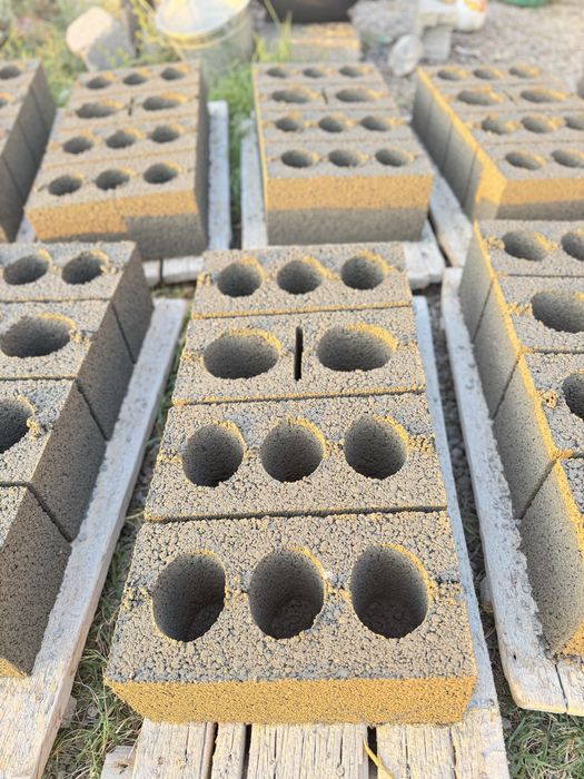 Шлакоблок универсальный