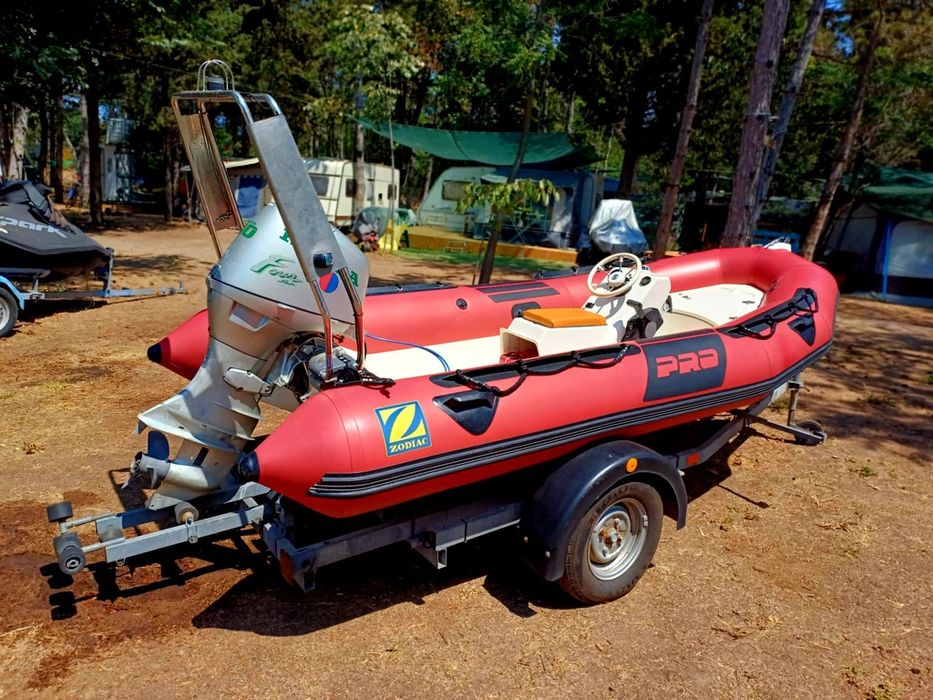 Надуваема лодка ZODIAC PRO 4.2m с мотор 40к.с и колесар
