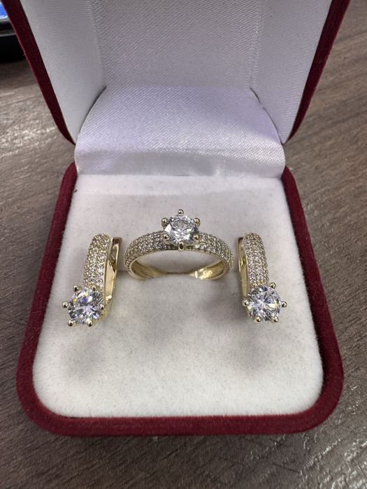 Продам набор 585 пробы