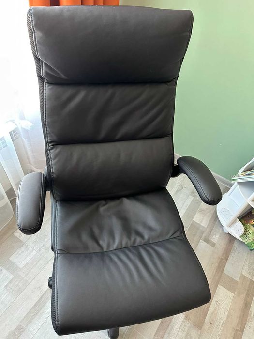 Офис стол ползван за кратко