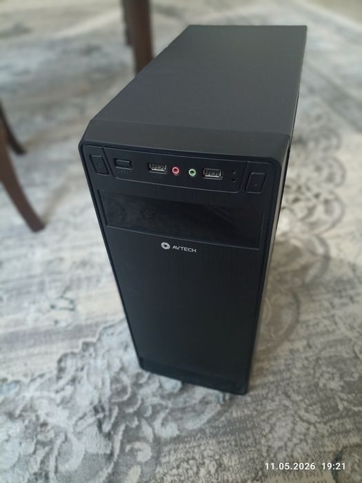 GIGA H61+i5-2500+DDR3 8GB+SSD 128GB+HDD 1TB