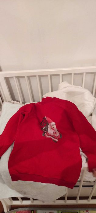 Продается новогодний свитшот унисекс