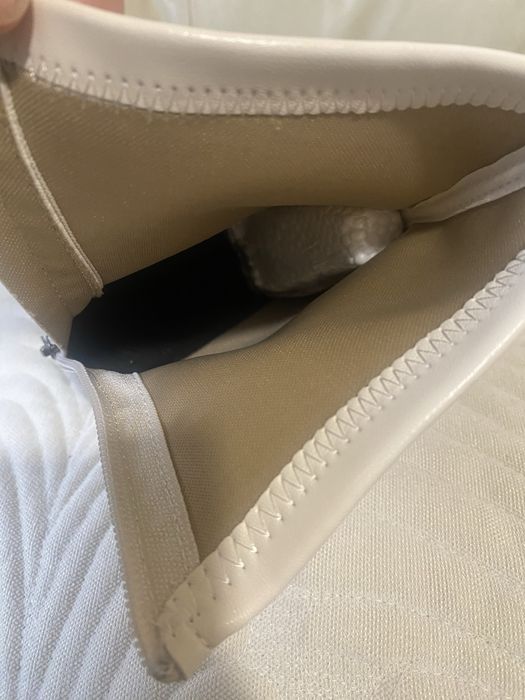 Дамски боти на ток