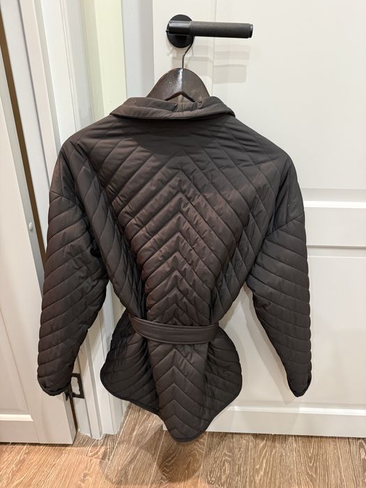 Продам верхнюю одежду