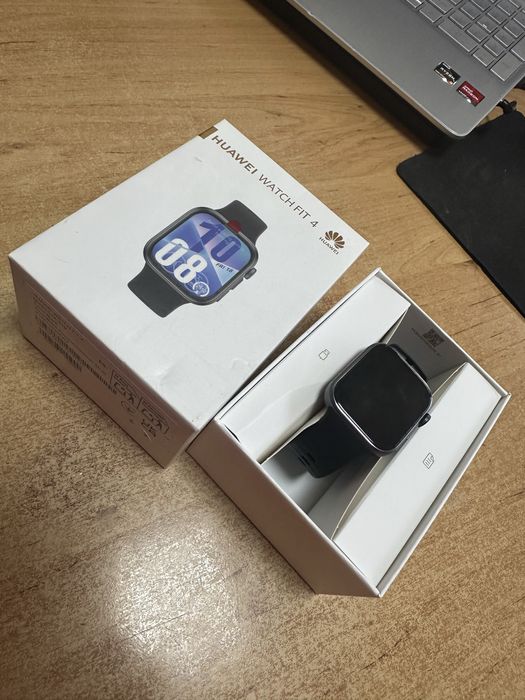 Huawei Watch Fit 4