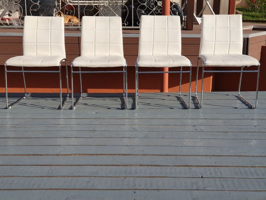 Masă pliabila, scaune lemn sau tapițate