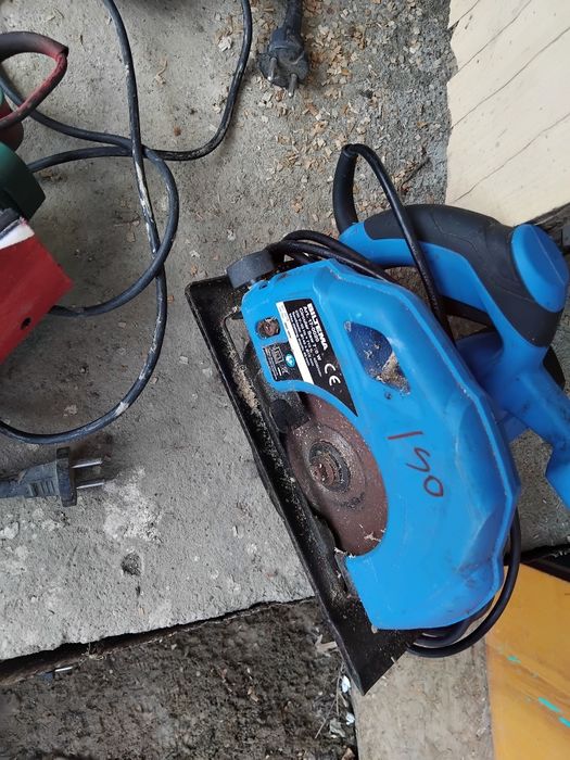 Vând scule electrice