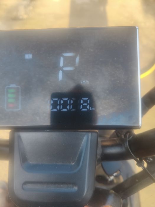 Triciclu electric Safari  acumulator 1000V ,in garantie