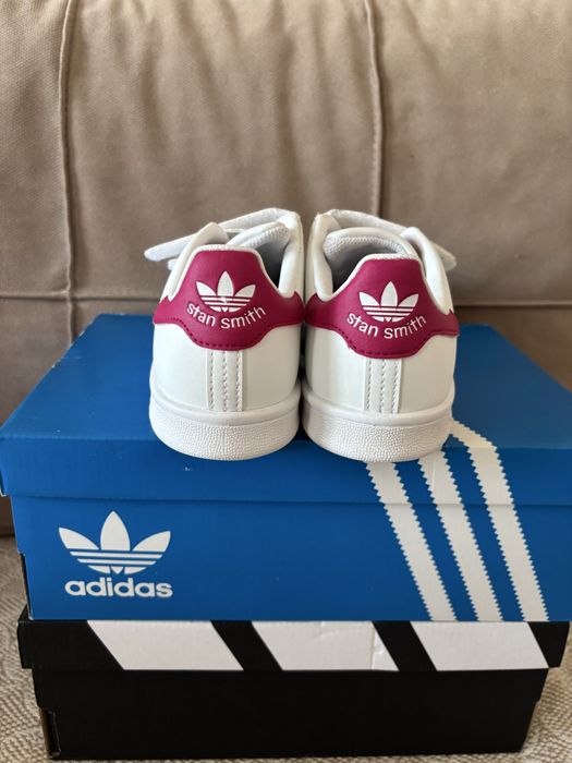 Кеды от Adidas мальчику и девочке