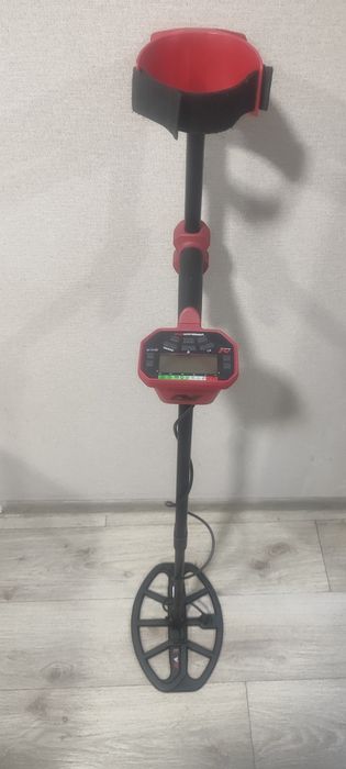 Продам металлоискатель