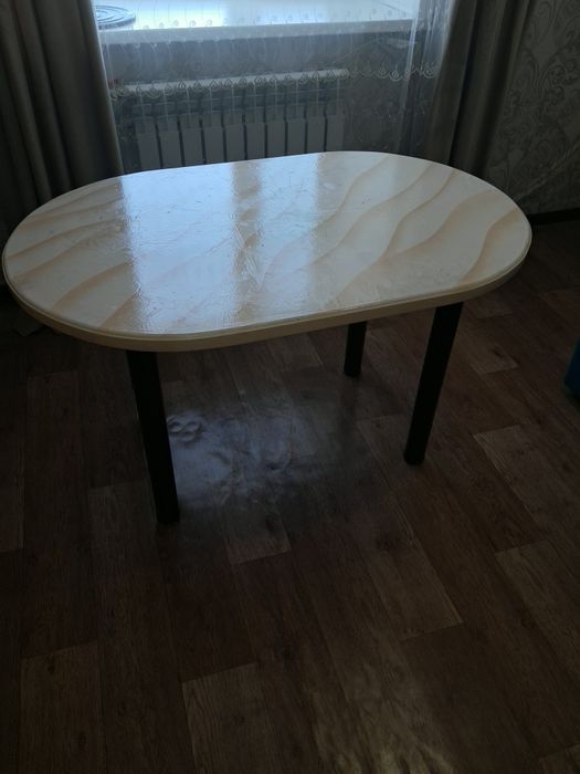 Продам стол для кухни
