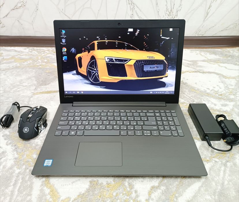 Notebook LENOVO в хорошем состоянии.