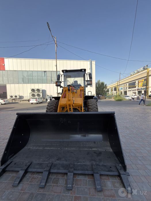 LG833H Pogruzchik 2 kuba djostik