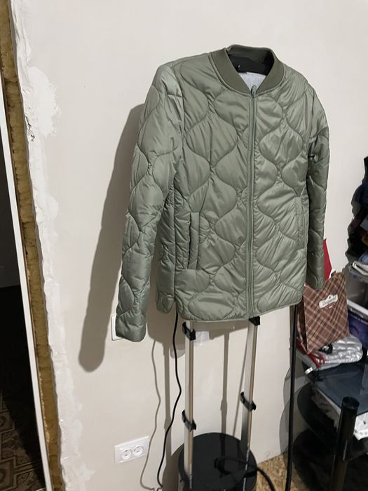 Одежда женская верхняя 46 размер