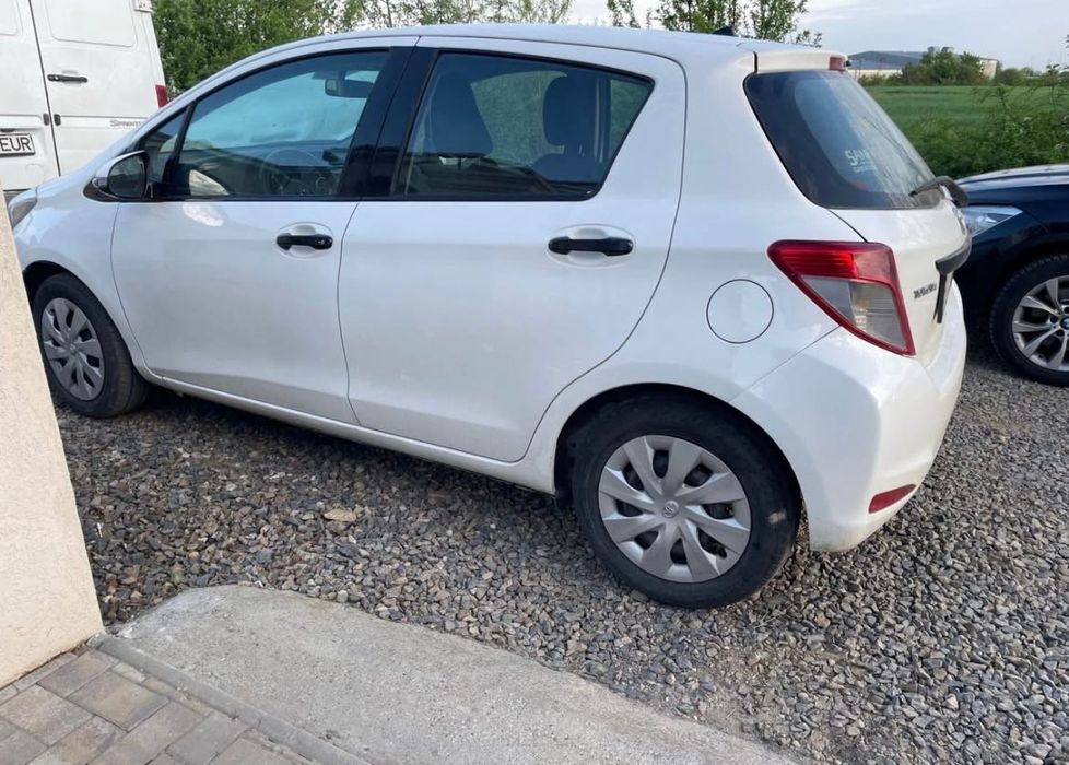 Toyota yaris benzină 1.33