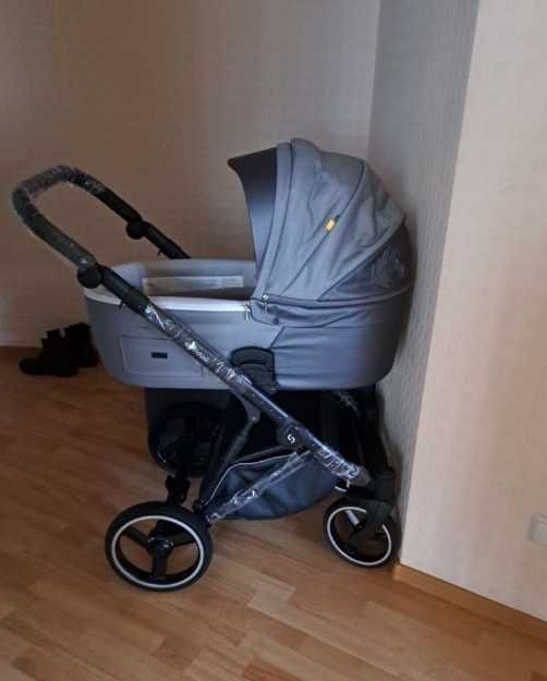 Продаю коляску б/у
